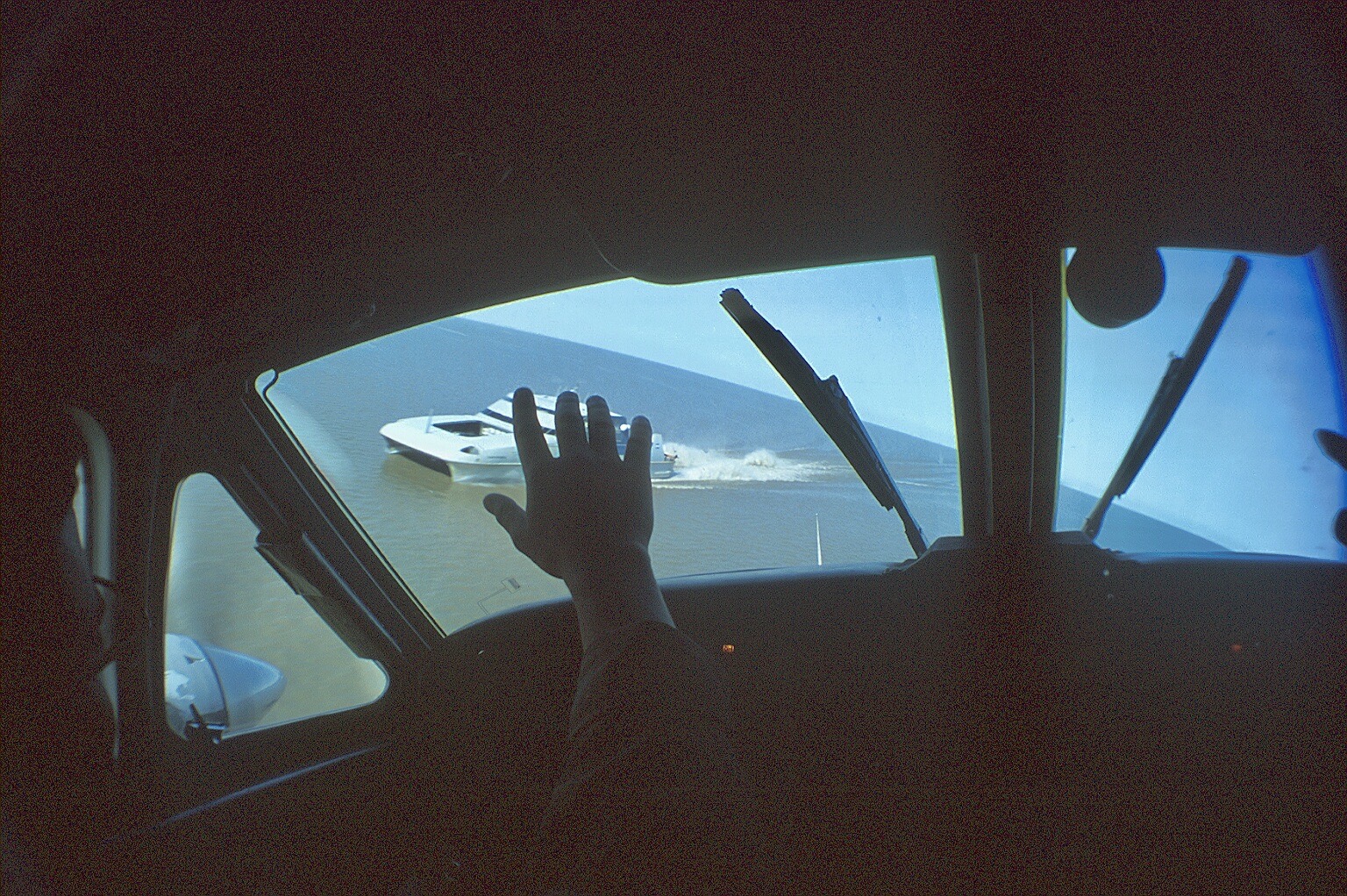 "El primer Super King Air armado y navalizado del mundo: el Armada 871 custodia la soberanía marítima uruguaya desde hace más de cuarenta años."