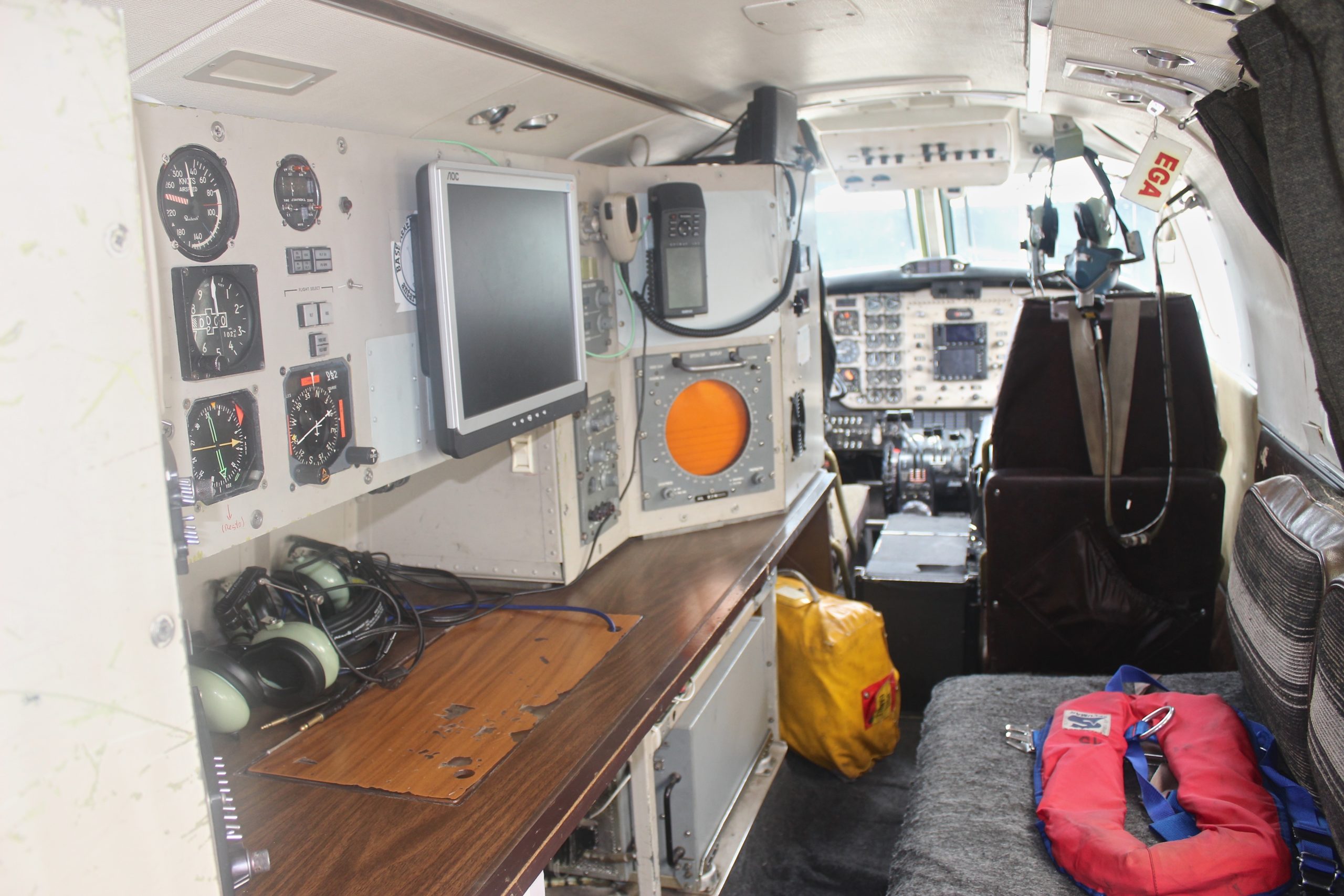 Estación del Operador de Radares, sobre el lateral izq. de la cabina.(E. Blanco Calcagno/Airpressman.com)